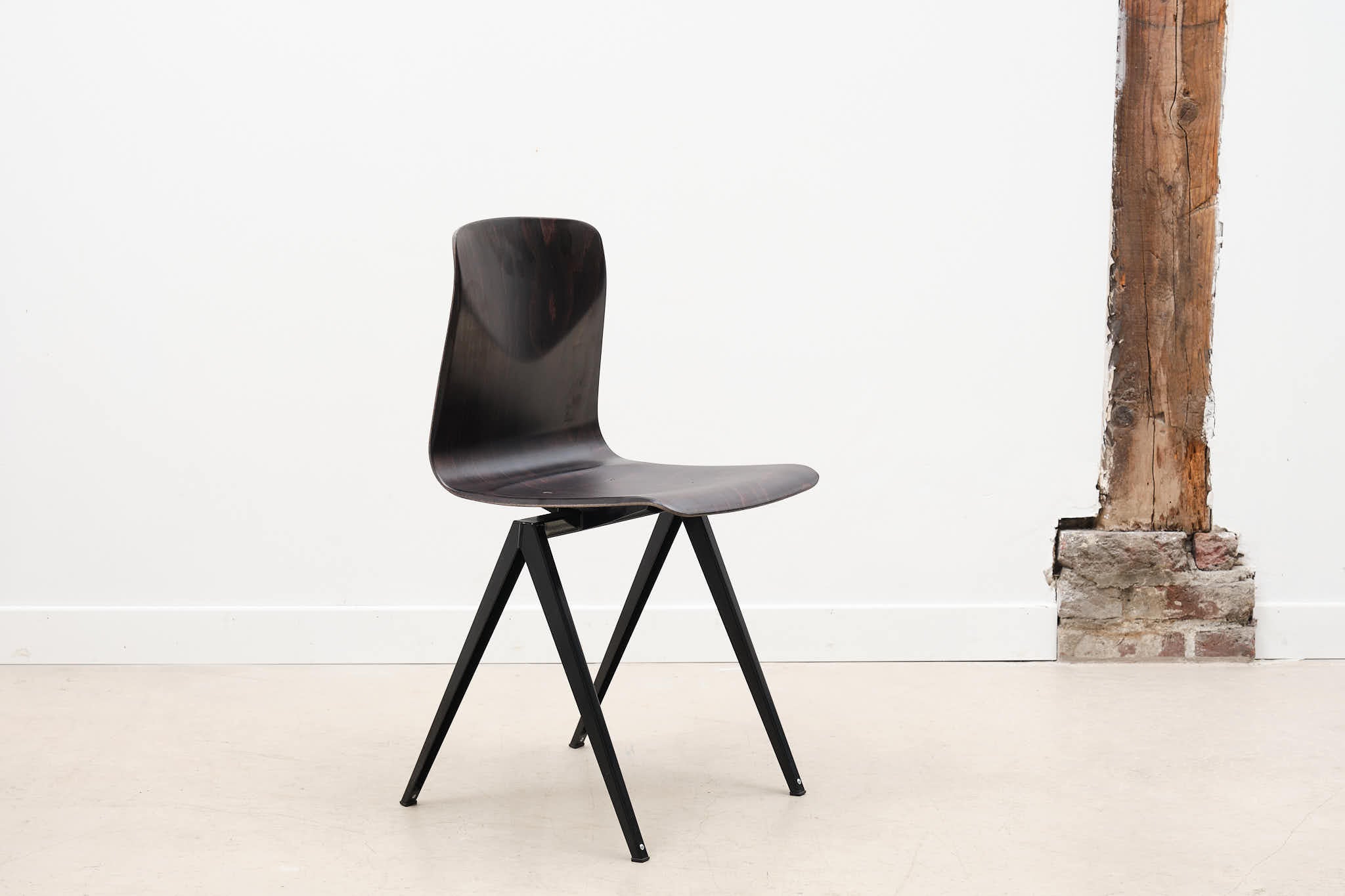 Galvanitas s19 reissue chair Off-white