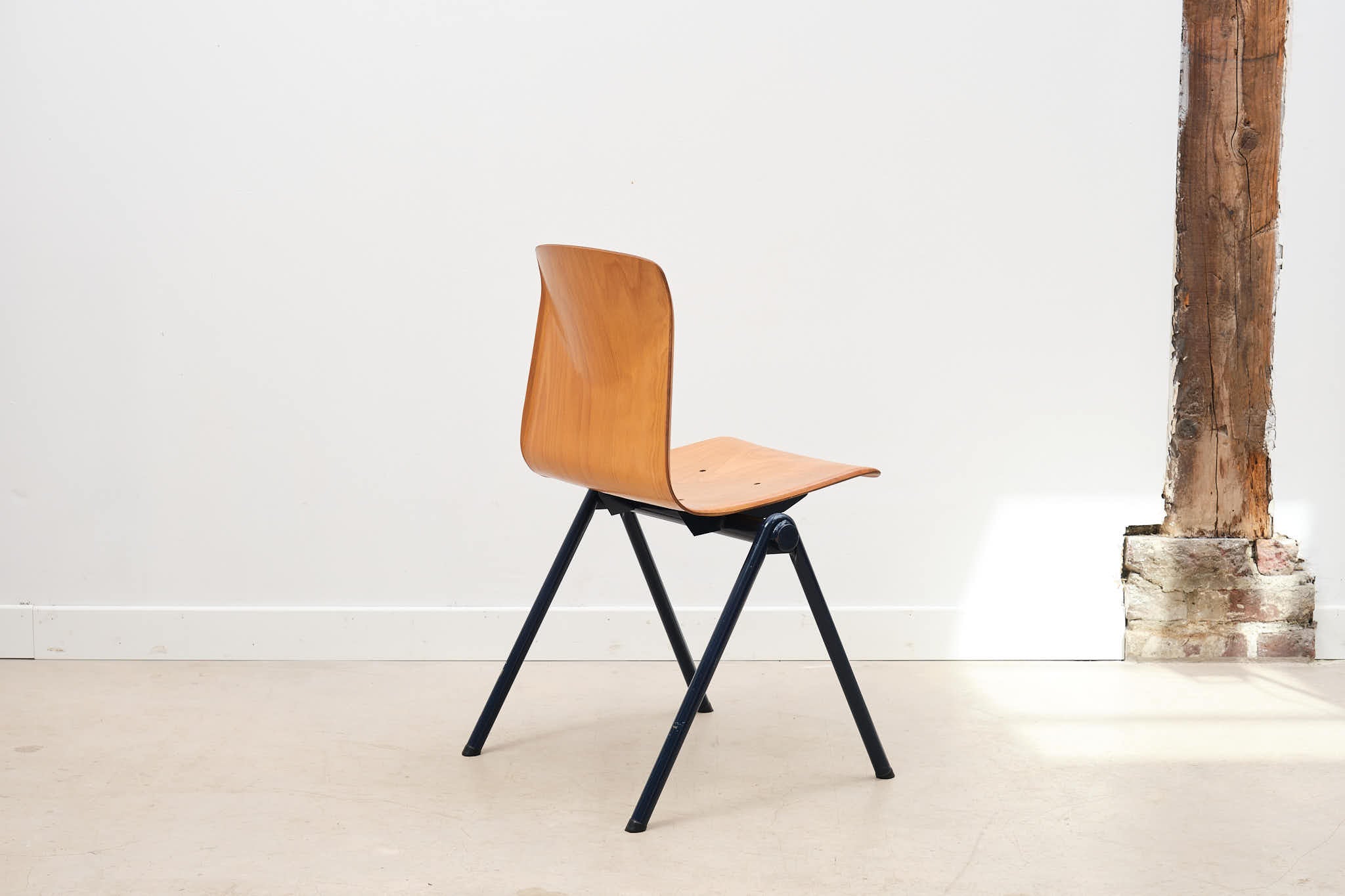 Galvanitas S30 chair beech / blue