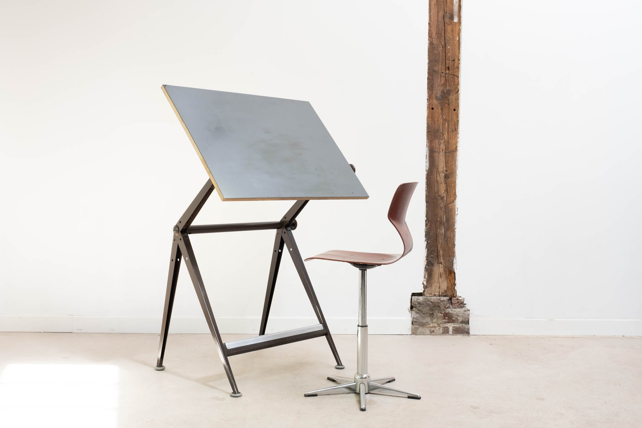 Drafting table Reply by Friso Kramer and Wim Rietveld