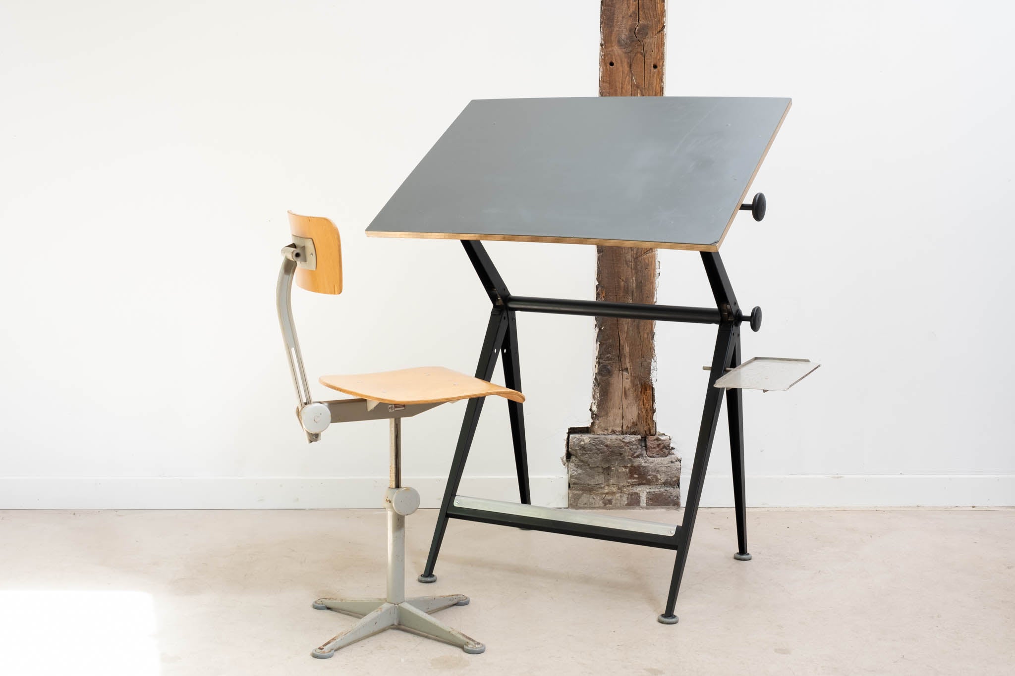 Drafting table Reply by Friso Kramer and Wim Rietveld