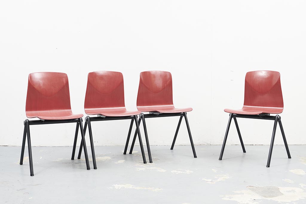 Galvanitas S30 chair colored