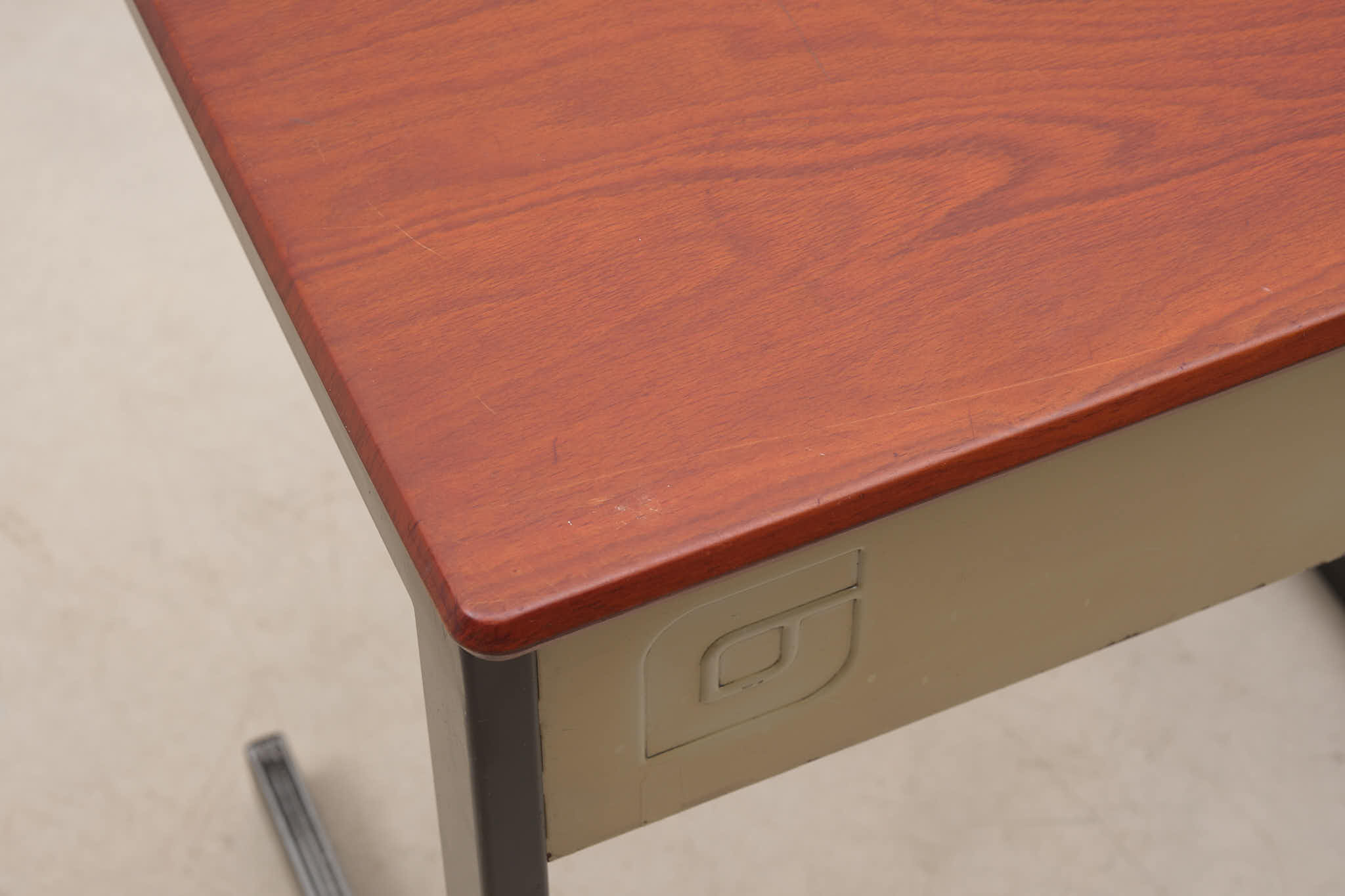 School table Galvanitas in wood