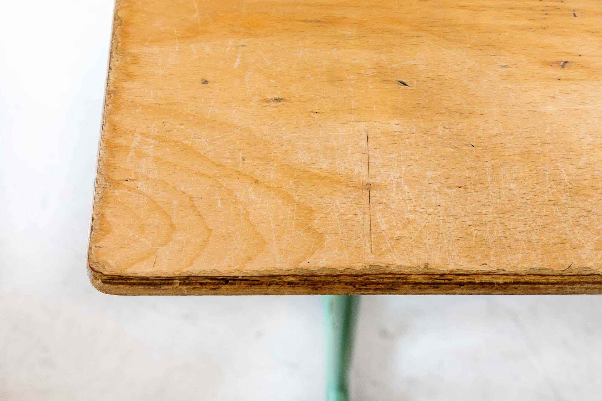 Bureau en bois et métal
