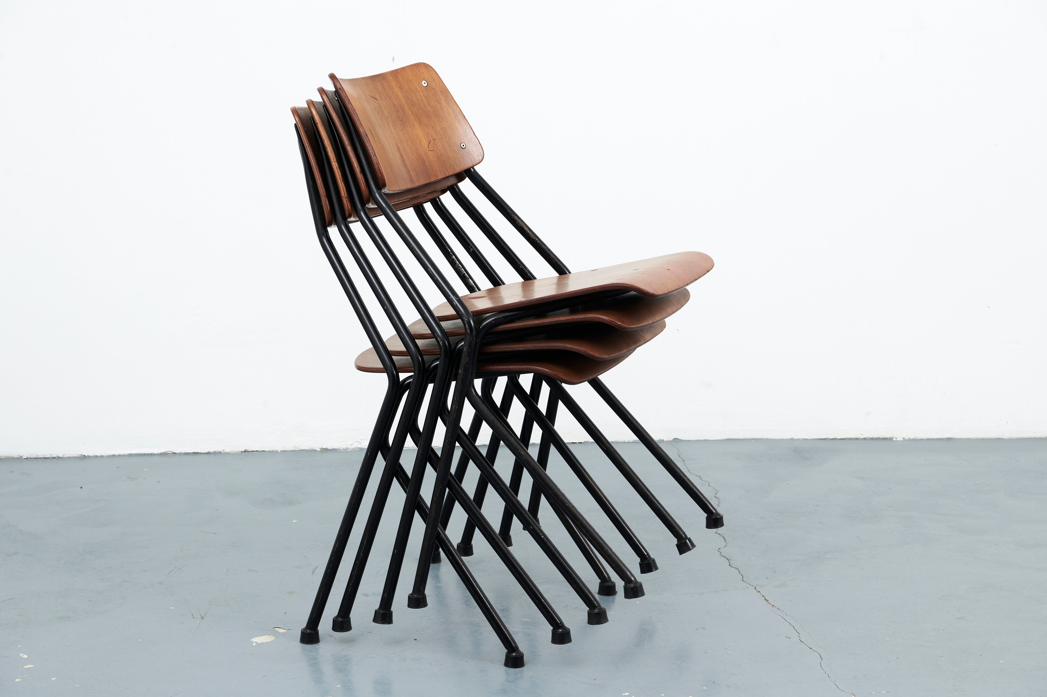 Contour Chair by Ahrend Cirkel