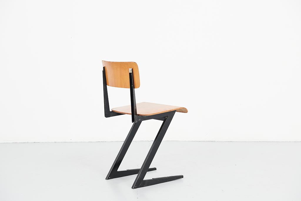 Vintage zig zag school chair