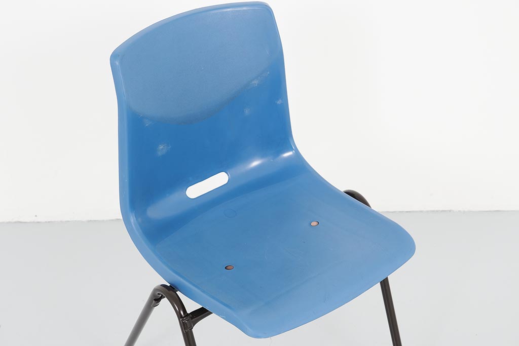 Galvanitas S25 blue plastic chair