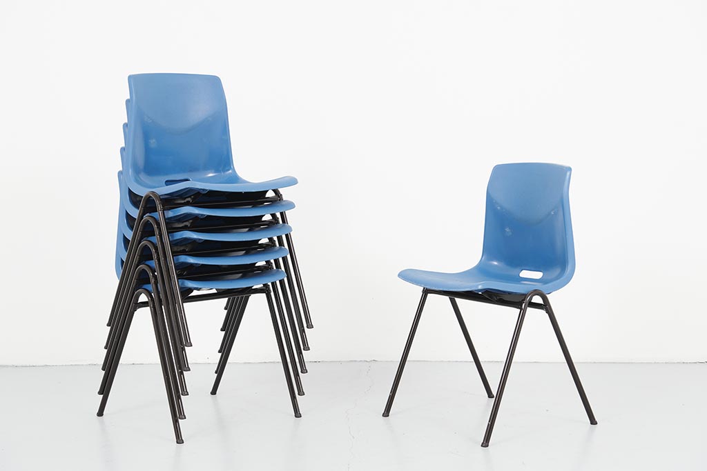 Galvanitas S25 blue plastic chair