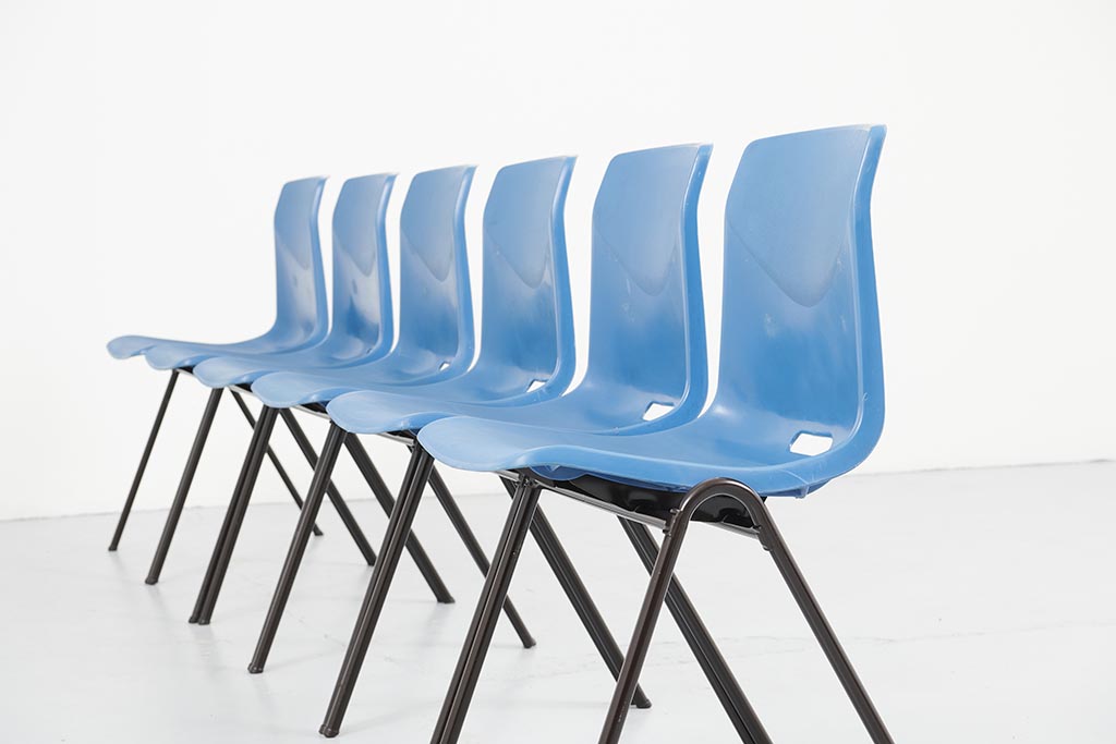 Galvanitas S25 blue plastic chair