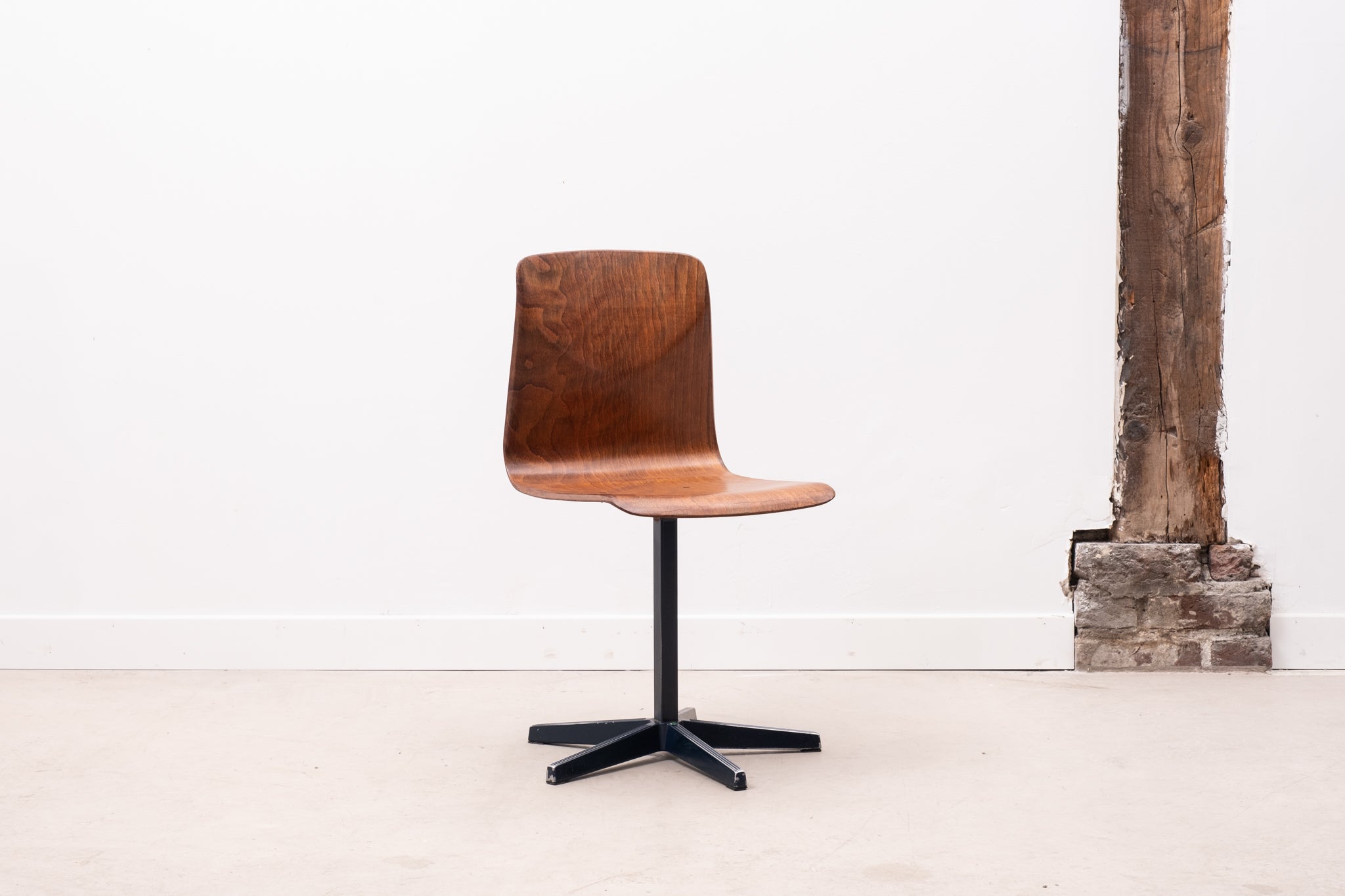 Galvanitas star foot chair blue oak