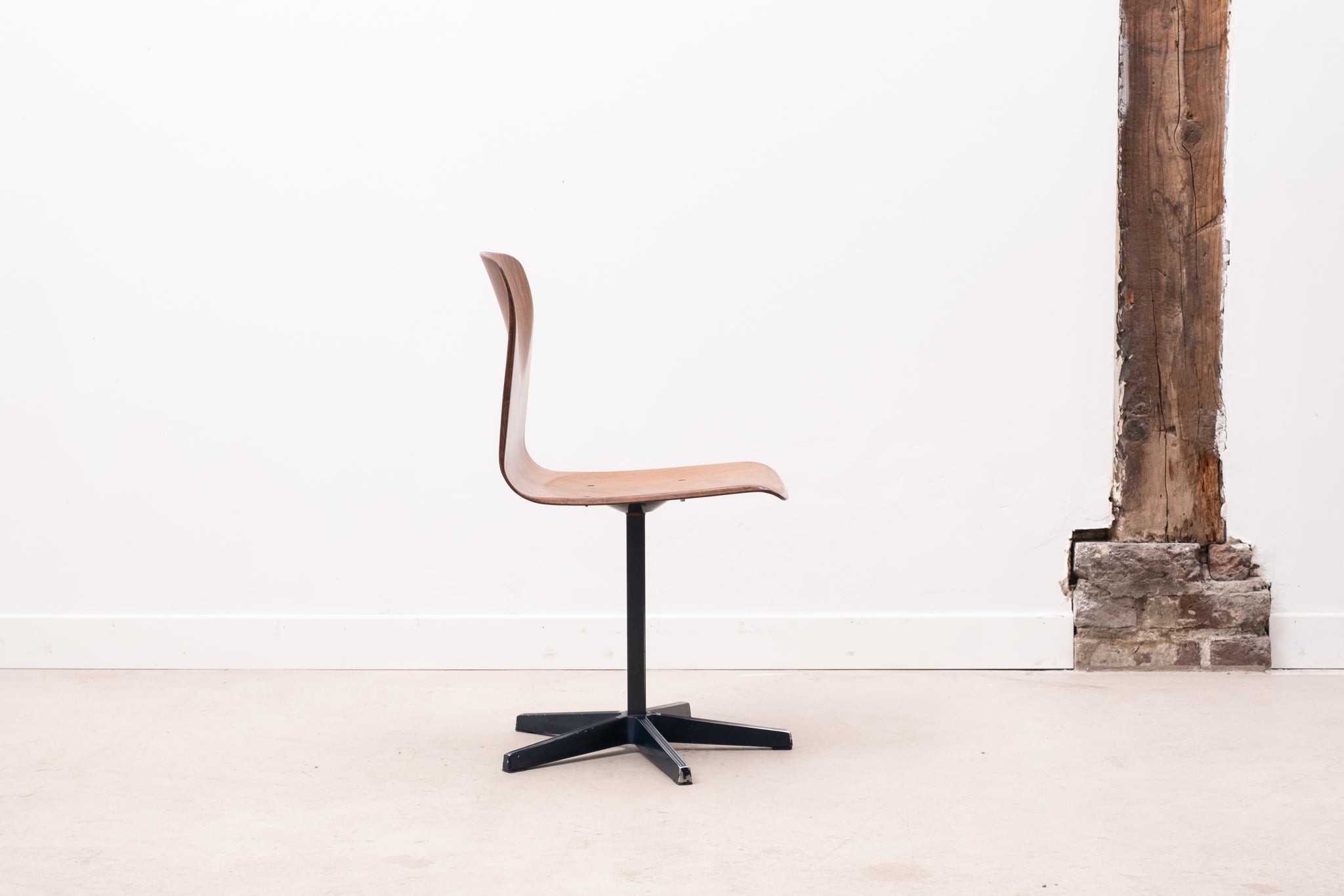 Galvanitas star foot chair blue oak