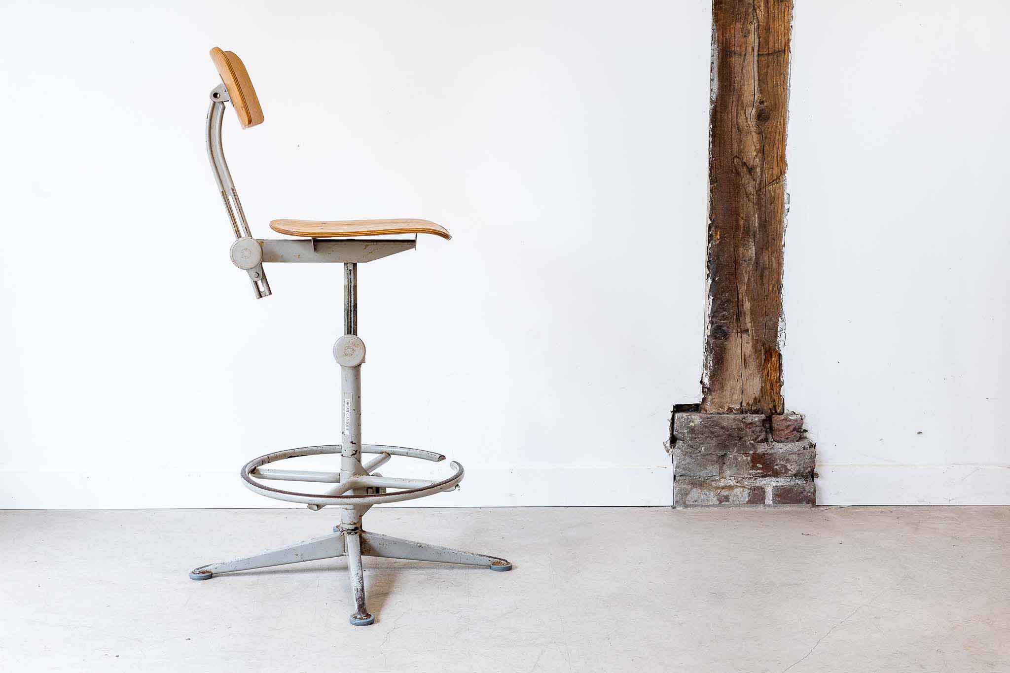 Friso Kramer workshop chair