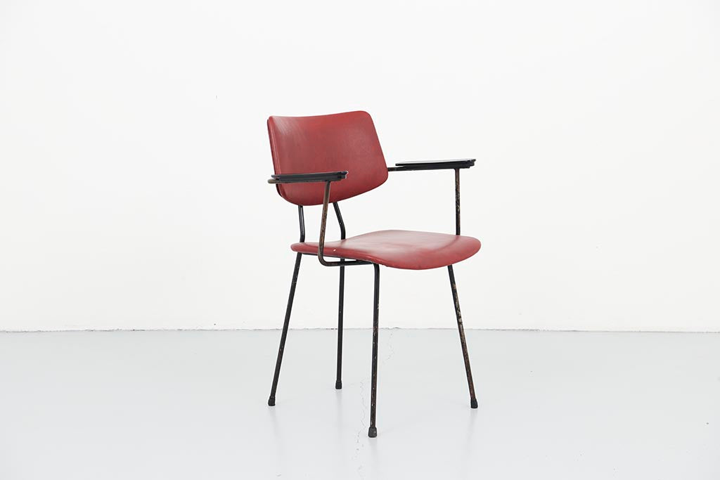 Burgundy imitation leather Kembo chair with armrests