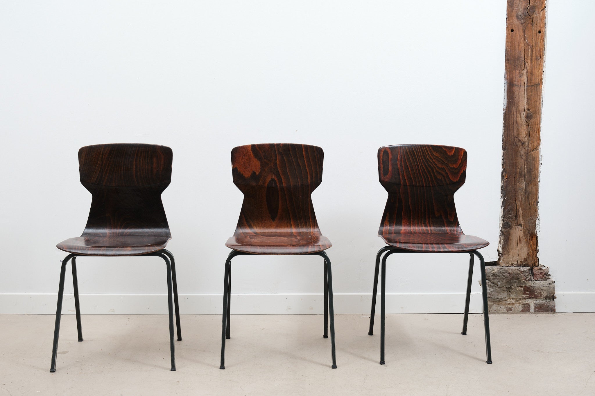 Eromes E5 green ebony chair