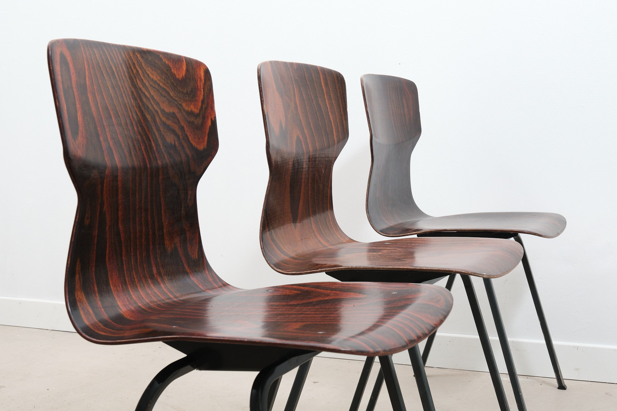 Eromes E5 green ebony chair