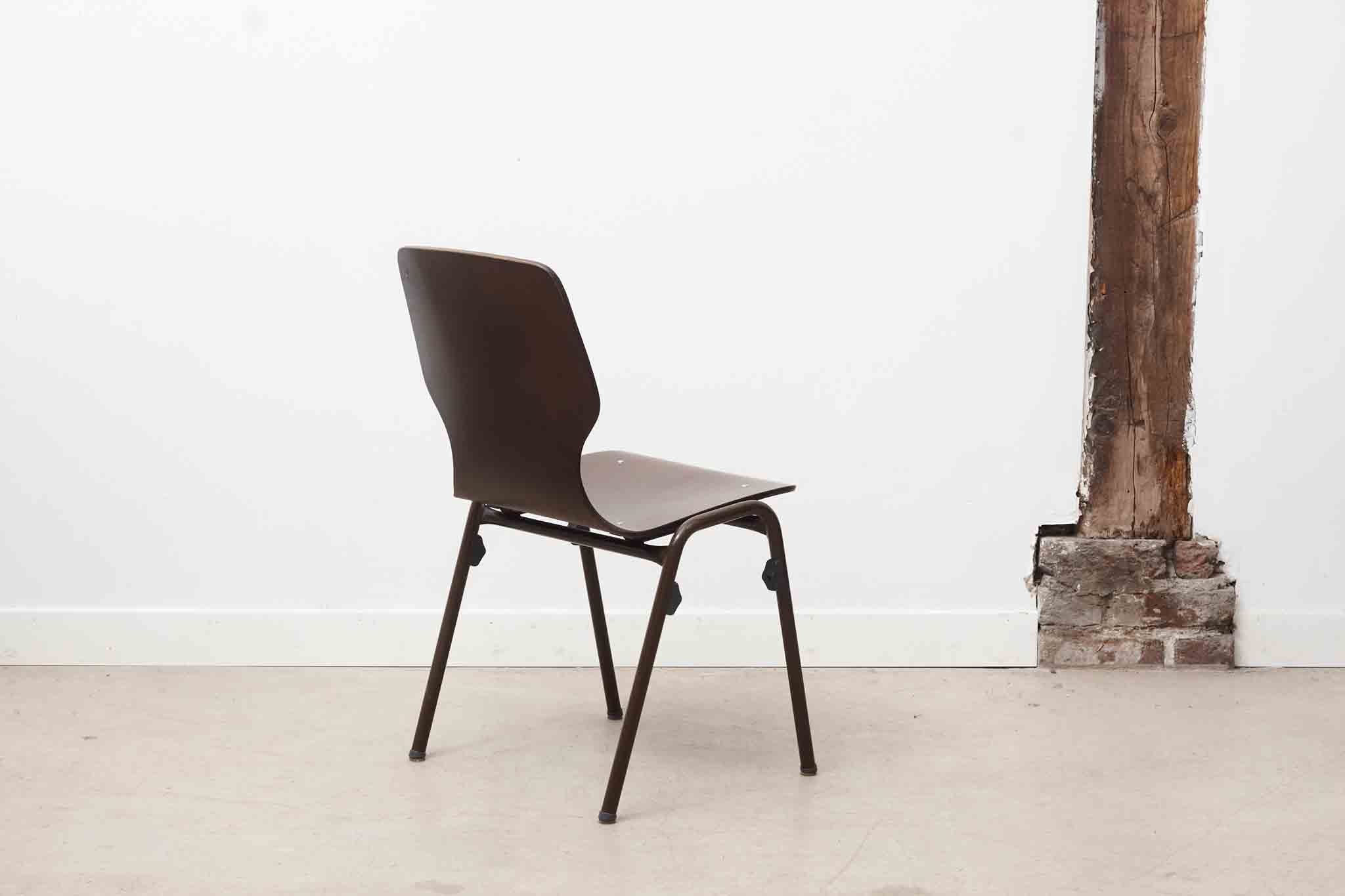Chaise bistrot échancrée chêne et marron