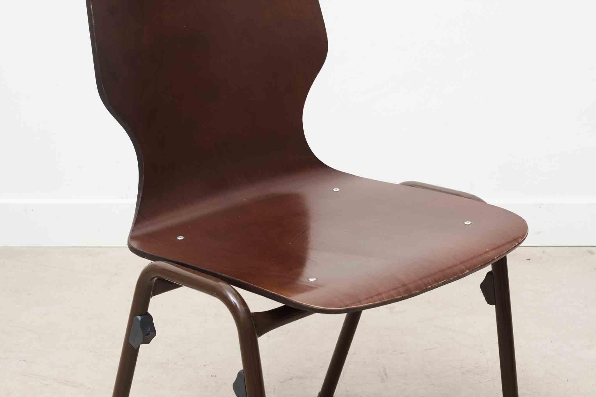 Chaise bistrot échancrée chêne et marron