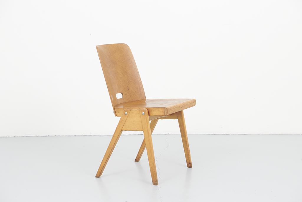 Vintage barrel shell chair