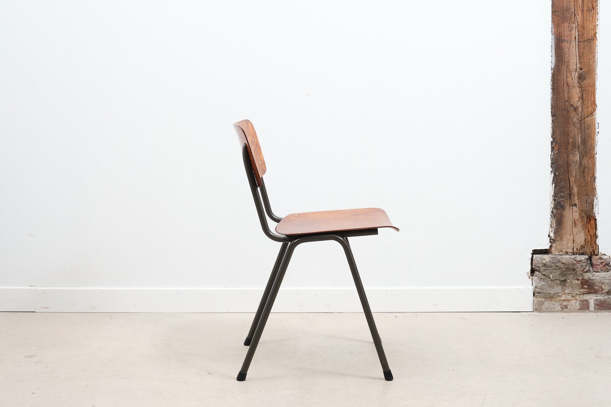 Marko brown oak chair