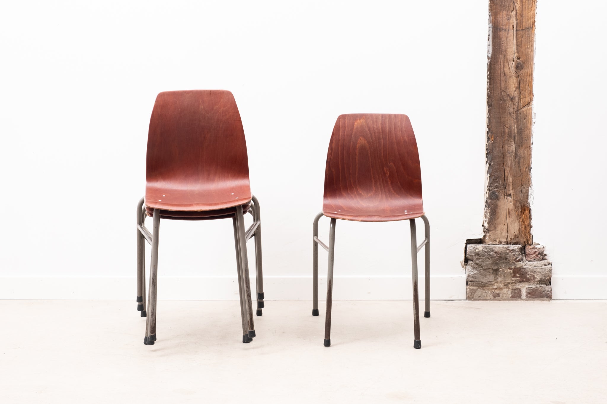 Stackable chair in gray oak pagholz