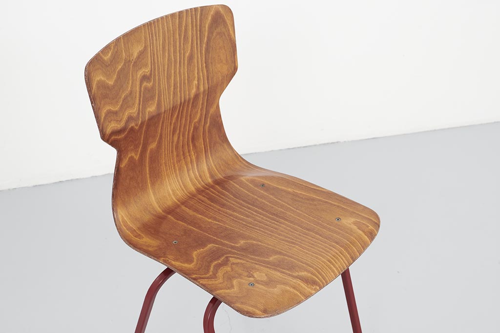 Eromes E5 Chair Oak / Carmine