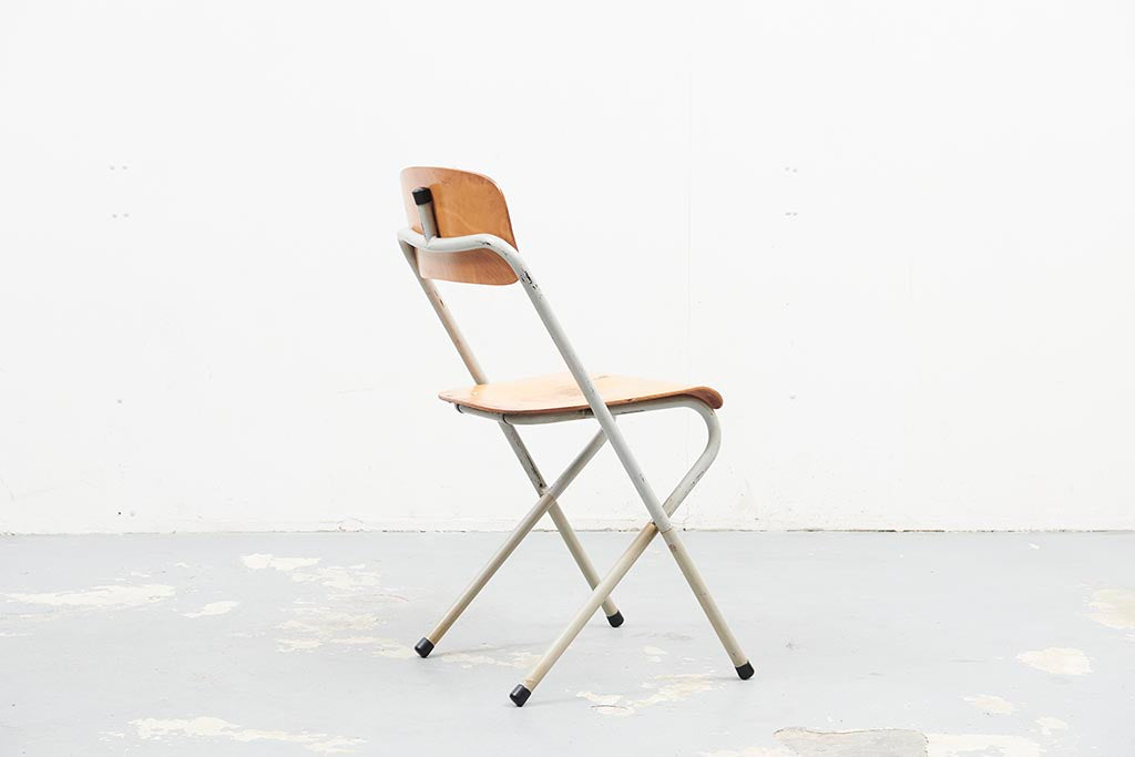 Aluflex style folding beech chair