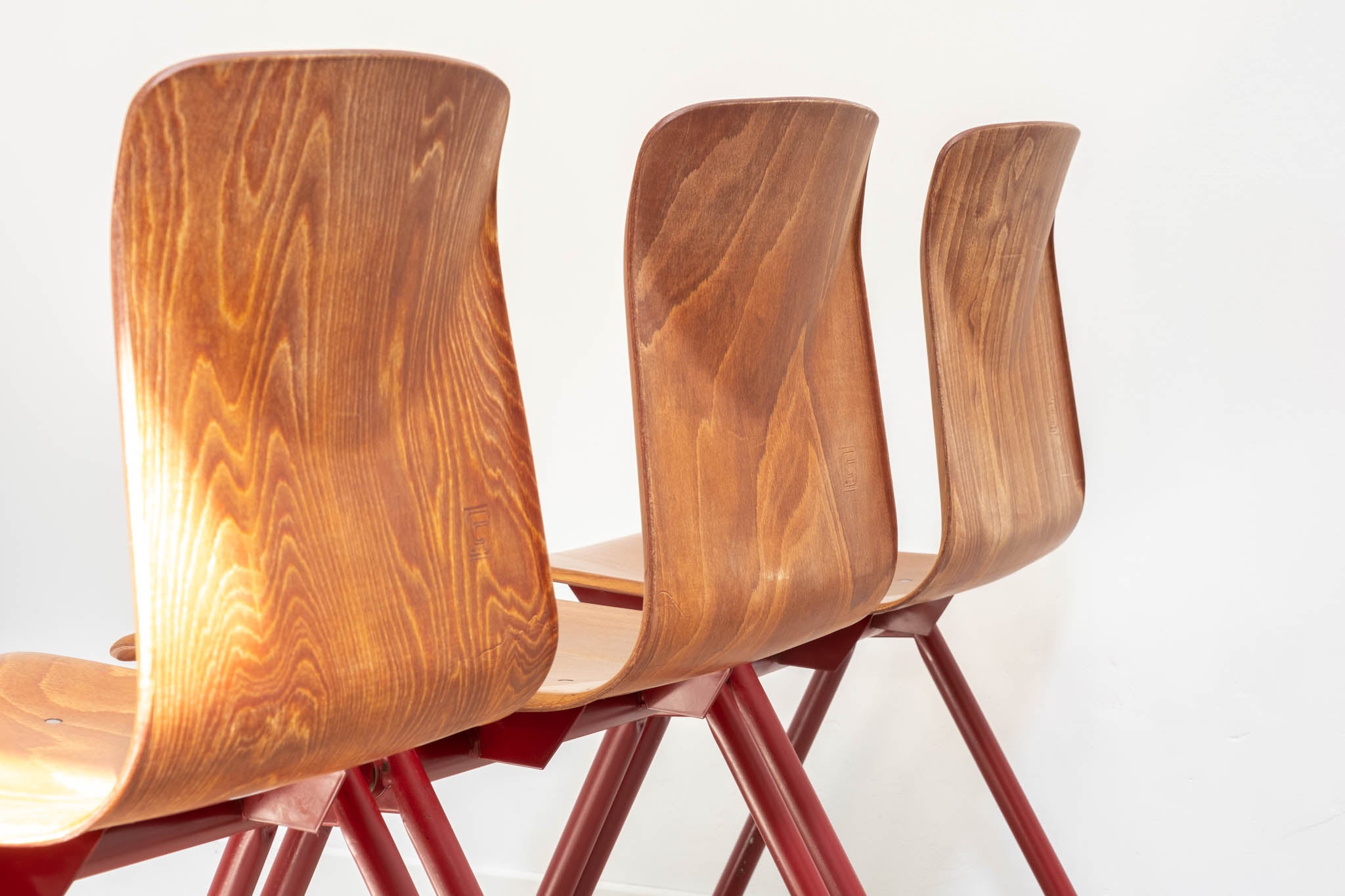 Galvanitas S30 red oak
