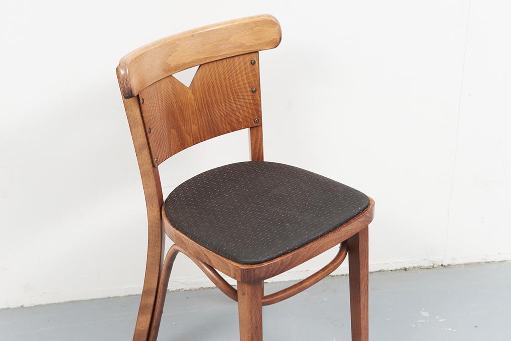 Chaise bistrot Hutten rembourrée - Cartel de Belleville mobilier vintage paris