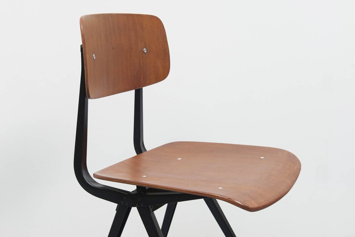 Chaise Friso Kramer Result pietement Noir - Cartel de Belleville mobilier vintage paris