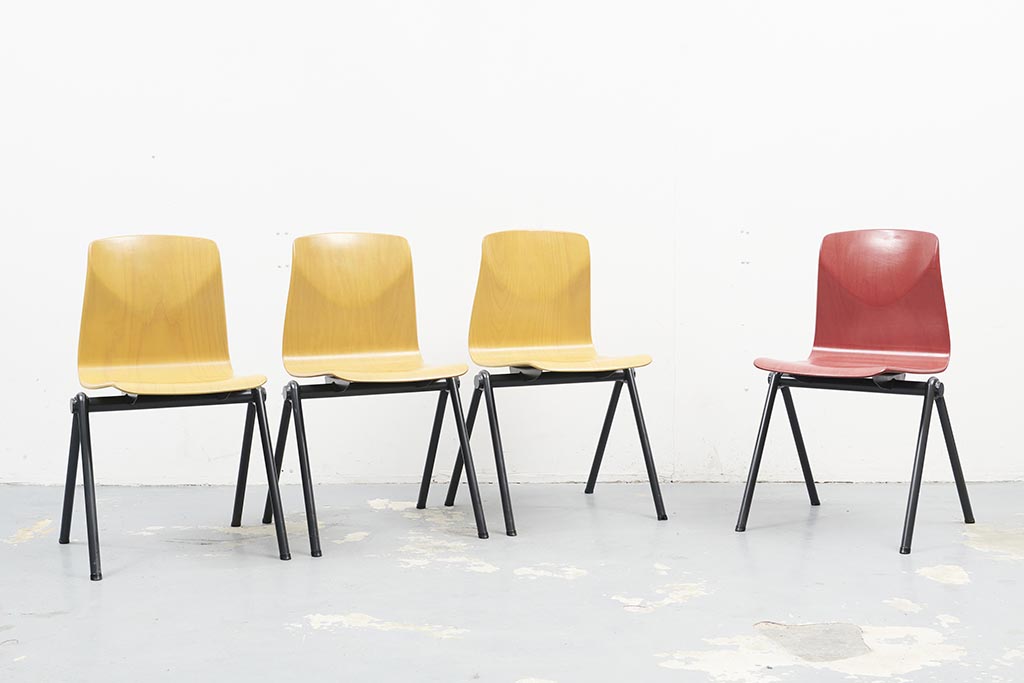 Galvanitas S30 chair colored