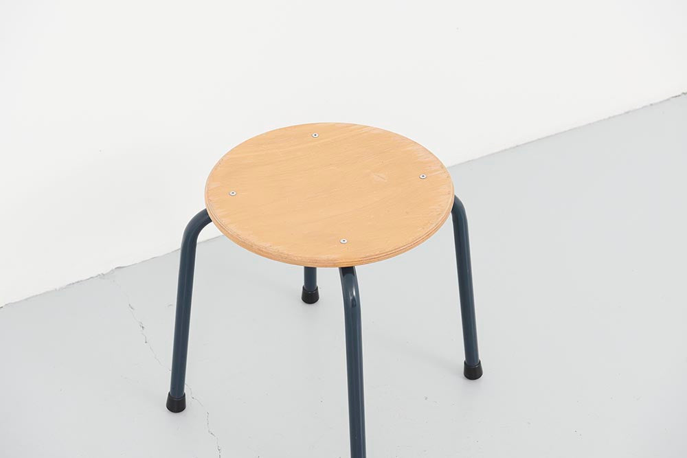 Stool beech / petrol blue