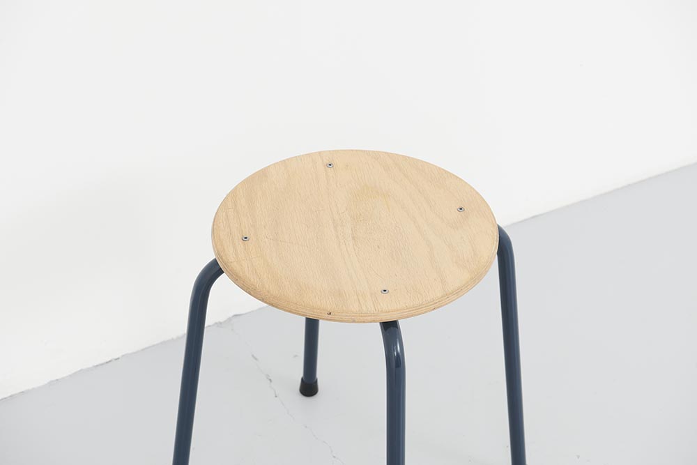 Stool beech / petrol blue