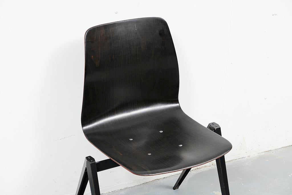 Galvanitas S22 Ebony / Black organic shell