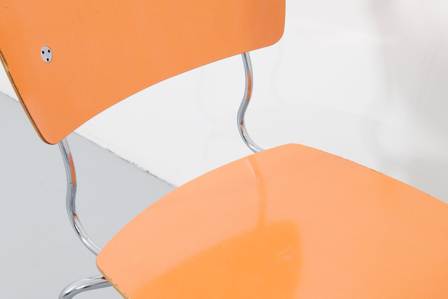 Arena 022 formica chair