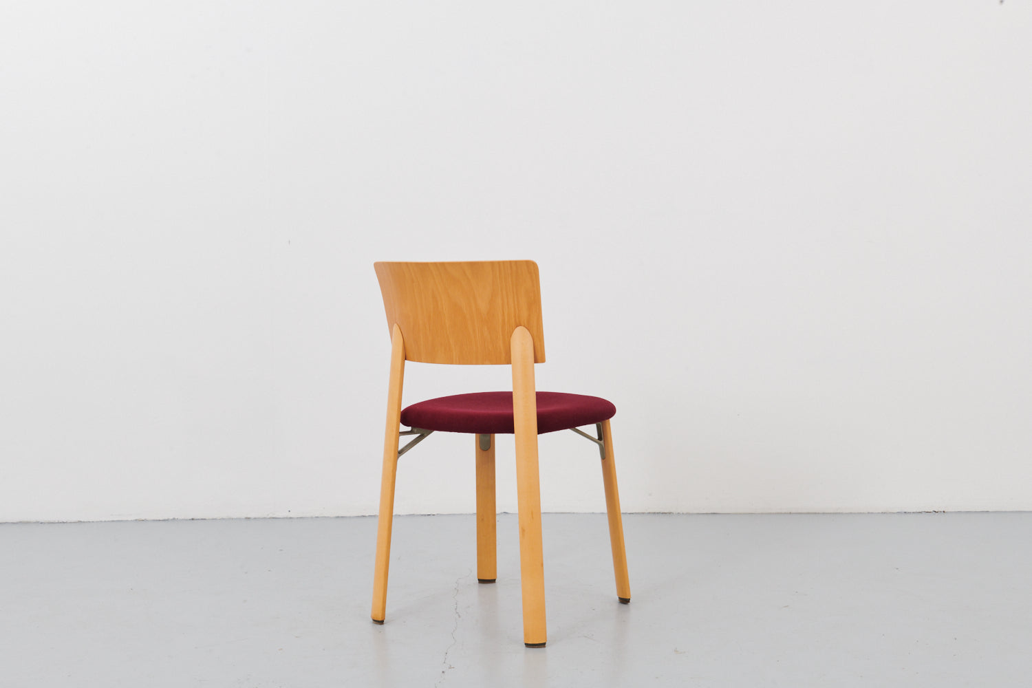 Kusch & Co chair in wood and fabric