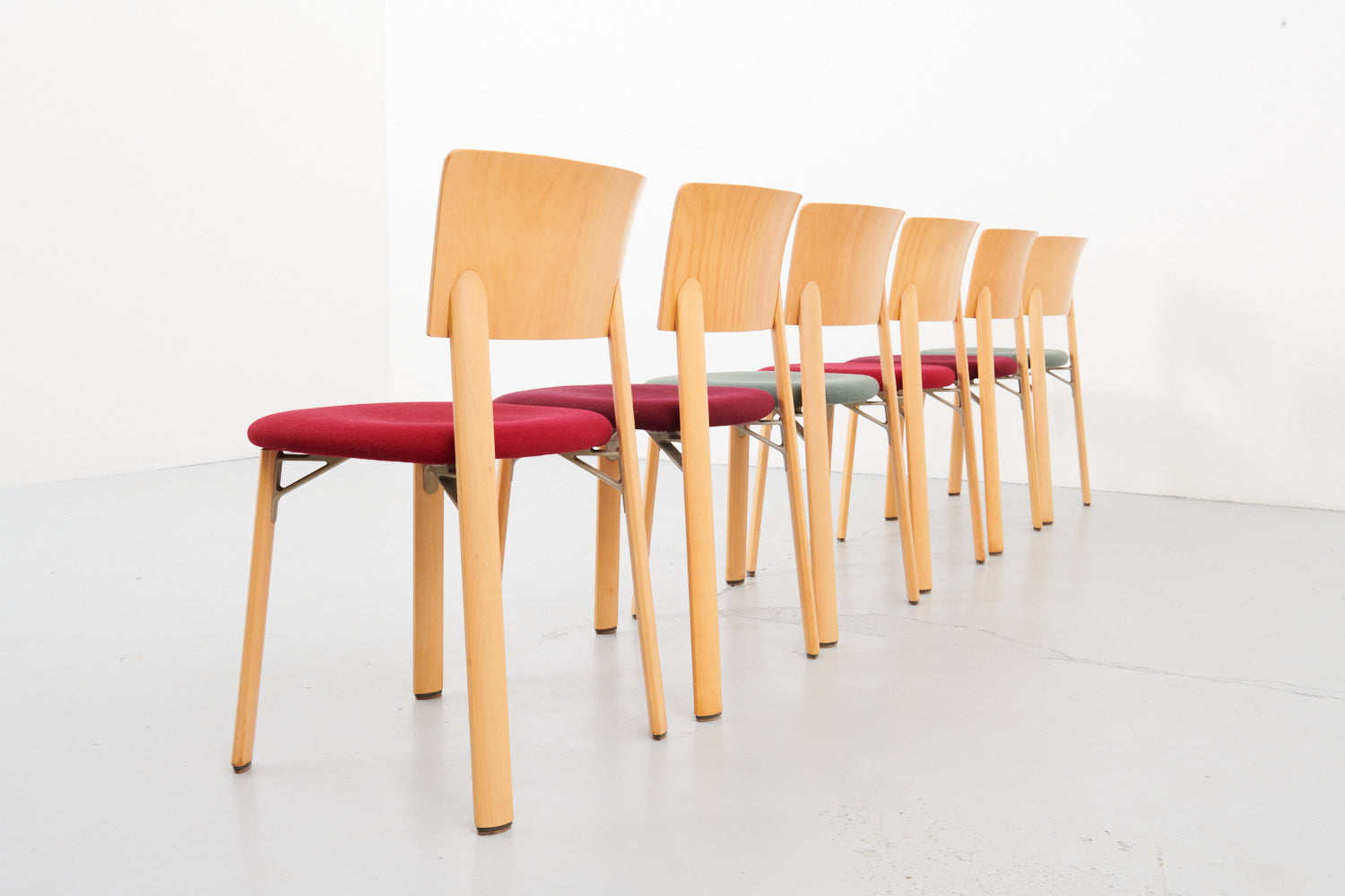 Kusch & Co chair in wood and fabric