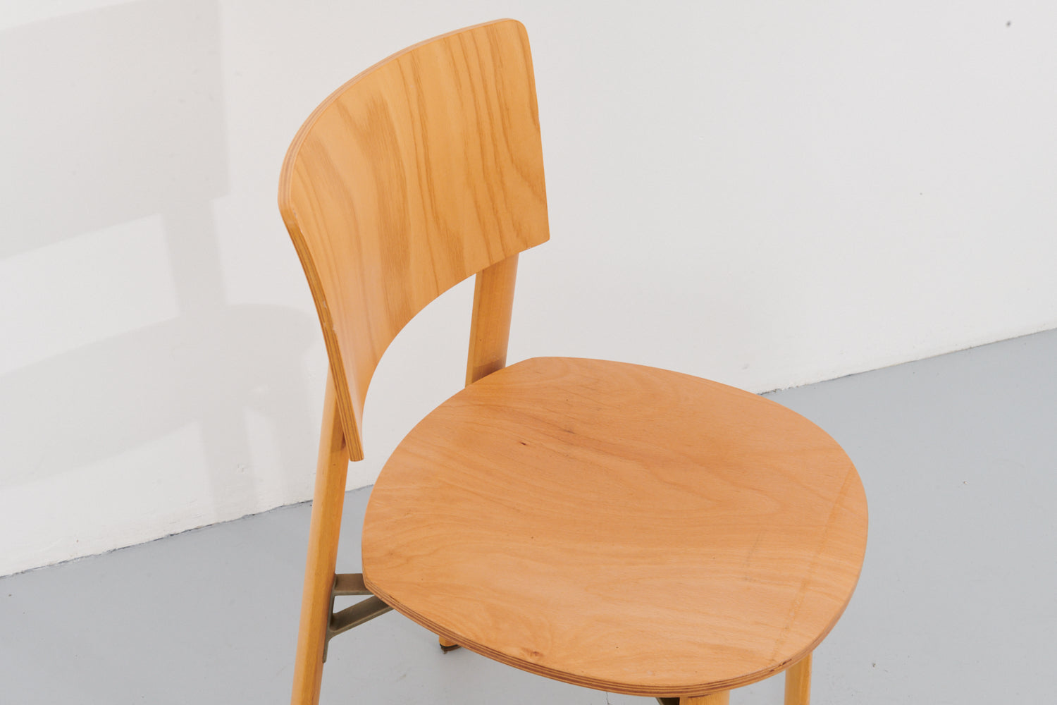 Kusch & Co chair in wood and fabric